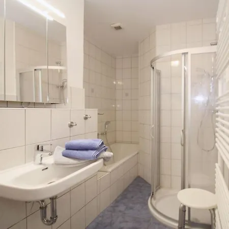 Apartamento Holiday Waetjewegs Deel